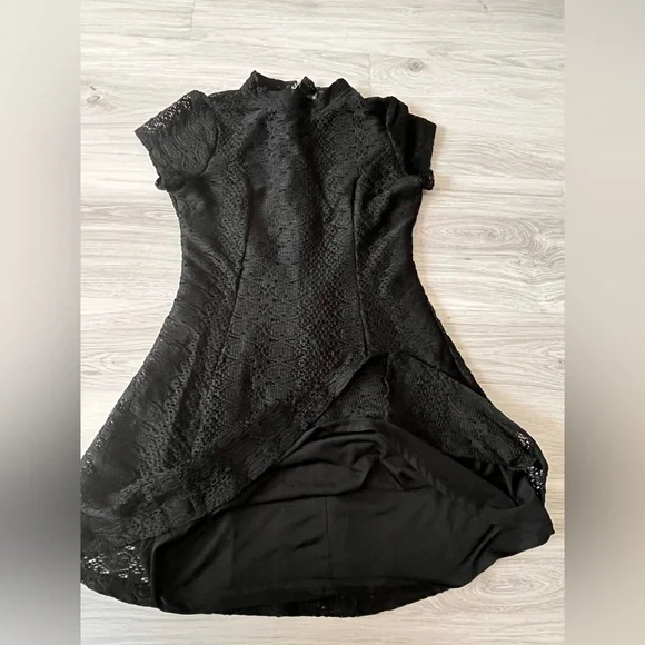 ZARA NWOT Elegant Black Women's Dress - Picture 7 of 10